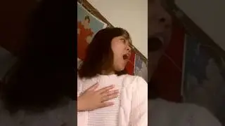 وقتی برای اولین بار&zwnj;اهنگ&zwnj; ایرانی رو شنید به معنای واقعی شوکه شد😍
