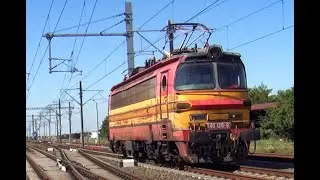 Elektrick&yacute; ru&scaron;eň 240 &bdquo;Lamin&aacute;tka&ldquo; 128-9|| Electric locomotive||-Romania-Curtici-25.08.2020
