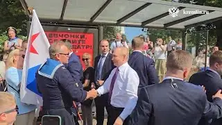 Loyal to the Navy!: Putin Received an Order, Met the People, and Caused a Menacing 