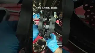 Old brake caliper pistons clean without disassemble. wd40 + sandpaper #brakecaliper