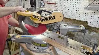 Making an easy Picture frame ( reclaim wood ). #woodworking #handcrafted #wood 