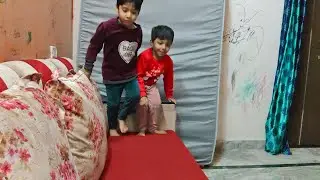 Twins baby cleaning the house and helping Mummy &hearts;️☺️ #babyfight #twinbabies #cutebaby #baby #funny 