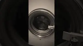 PHILCO BENDIX :Risciacquo intermedio con centrifuga breve.