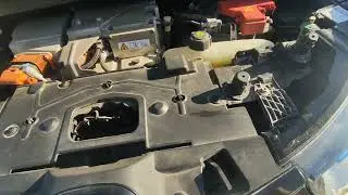 Auto elettrica, manutenzione, problemi meccanici e differenze con un auto termica.