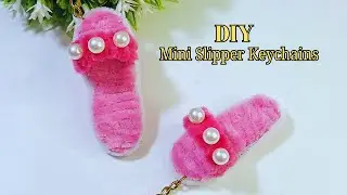 DIY Pipe Cleaner Mini Slipper Keychain | Cute Fuzzy Charm