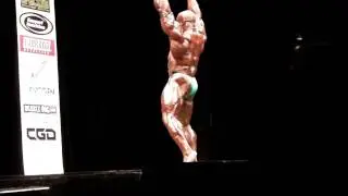 Kevin English  - Competitor No 19 - Prejudging - New York Pro 2010 - Class 202