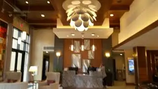 Отель Sheraton Redding на мосту Сандиал