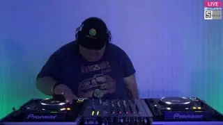 Service: DJ Huggie