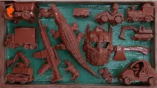 Membersihkan Mainan Berlumpur Dinosaurus, Pistol, Motor Balap, Mobil Molen, Palu, Tank, Crane
