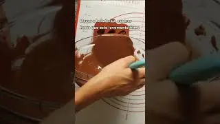 C&oacute;mo hacer Bombones Rellenos de Chocolate 🍫🥰 #chocolate #chocolatecake #chocolatelover