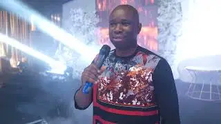 Femi Odewole serenades the Falayes in Abuja 