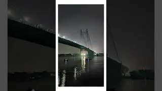 took this photo #googlepixel #mobilefilmmaking #solotravel #explorepage #shorts #nightphotography