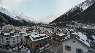 Chamonix , Mt blanc morning Time lapse