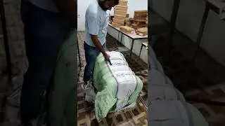Unboxing of a south Korean  heavy quilt.