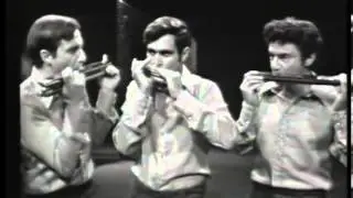 The Adler Trio (1971) - A Silly Wind    שלישיית אדלר (1971 ) רוח שטות