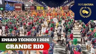 Bateria da Grande Rio no ensaio técnico para o carnaval 2026