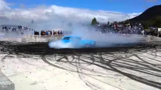 Powercruise Taupo INSAINE 808 Wagon Burnout On The Limiter.