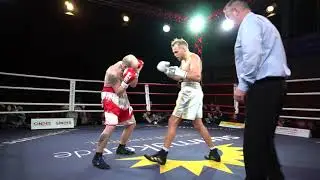 Titelkampf der Profiboxer im Mittelgewicht: Mario Jassmann gegen Mika Joensuu