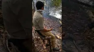 Bushcraft Stool Build🪓🌳 | #bushcrafting #ontariocamping