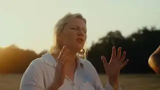 Flora Falls - Hidden from You (Live Session in Berlin)