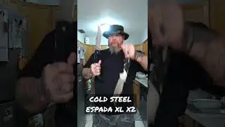 2 BIG ASS KNIVES #shorts #knifereview #bushcraft #fightingknife #coldsteel #gunsnroses #heavensdoor