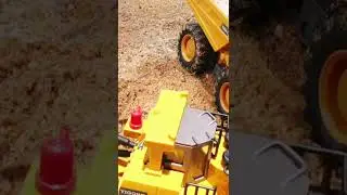 Amazing Excavator and Truck Working #Excavator #bulldozer #RC #Construction