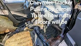 2000 Chevy Tracker floor inspection