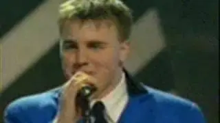 GARY BARLOW-AYUDAME...