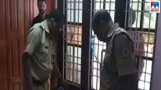 പയ്യോളി സിപിഎം പ്രവർത്തകന്റെ വീടിന്റെ നേരെ കല്ലേറ്  | Payyoli cpm activist home bomb attack