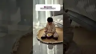 Я очень жалею, что не купила эту игрушку раньше! Посмотрите, как здорово она с ней играет сама.