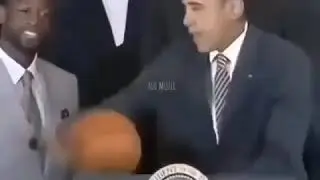 Obama Got Basketball Skills
