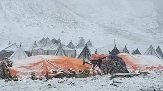Village Lifestyle Of Nepal _ Cozy And Snowy cold 