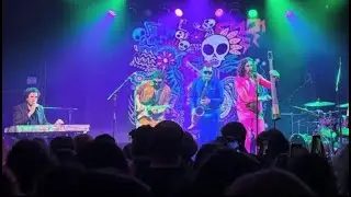 “Yes, to Err is Human, So Dont Be One.” Live @ Gramercy Theatre, Warsaw 5/17/25