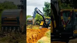 Powerful Excavator at Work Heavy Machine in Action #shorts