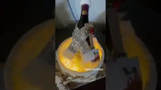 Simple DIY wine hamper! Christmas giveaways.