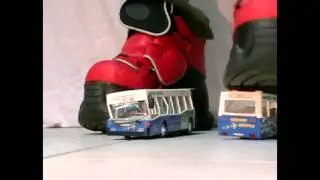 Swear Air 19 vs. Modellbus