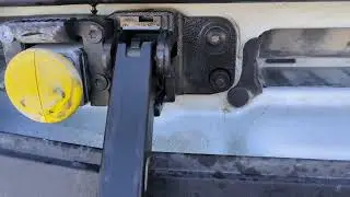 2020 Ford Super Duty ~ Integrated Tailgate Step Is Stuck and Would Not Release / Deploy