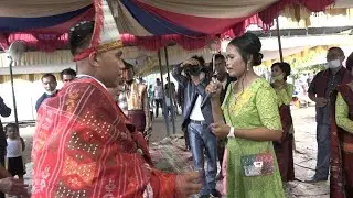 NABASA TRIO TAK TEGA MELIHAT ADIK PENGANTIN BERNYANYI SENDIRI AIR MATA ADIK PENGANTIN BERCUCURAN....