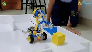 SmartTsaga Robotik dari MTsN 3 Lima Puluh Kota Sumatera Barat.