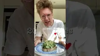 SMASHED PEA & AVOCADO ON TOAST *vegan*