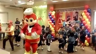 Mini manager @ Jollibee.