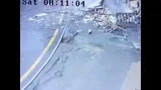 BAKI DA DU G&Uuml;N PARTLAYIŞ 28 MAY 27.01.2018( partıyan moment)//vzriv vozle metro stancii 28 may Baku
