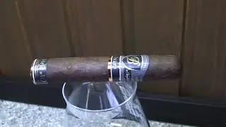 Sikaritesti: Balmoral Anejo XO Oscuro Rothschild Masivo