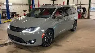 2020 Chrysler Pacifica Limited Red S Edition