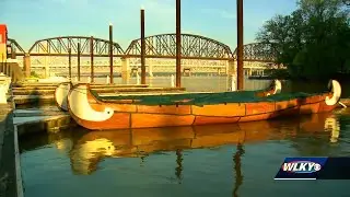 You can take a guided canoe tour through Waterfront Botanical Gardens