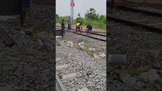 railwork #railvlogger #railway #indianrailways #railwaywelder #railways