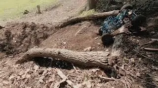 RC ROCK BOUNCING