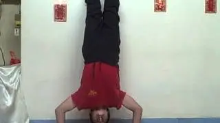 Tak Wah Kung Fu ~Handstand Pushups~
