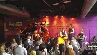 I'm Confessin' - Swing Session and Petra Ernyei LIVE Jazz Dock 2019