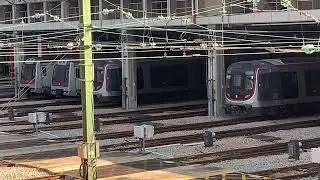 荃灣綫 Q-train A603/A604，A607/A608，M-train A191/A182，A227/A214 停泊在荃灣車廠